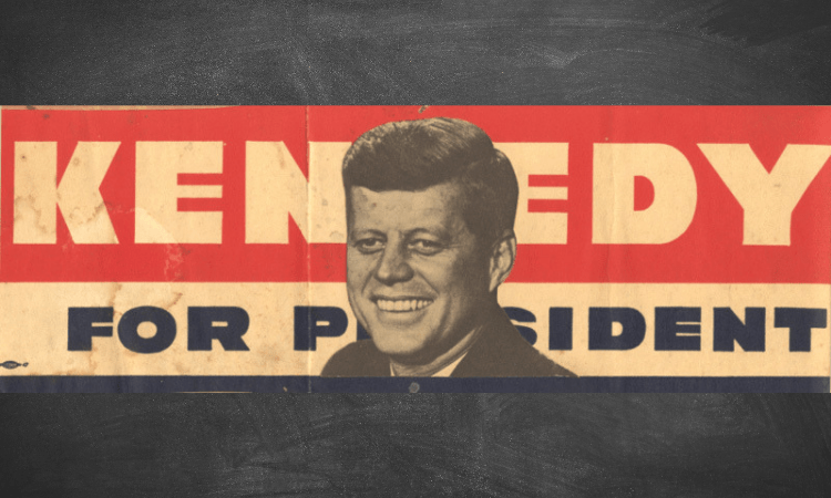 Una pegatina para el senador John F. Kennedy, el principal candidato demócrata a la presidencia en junio de 1960.