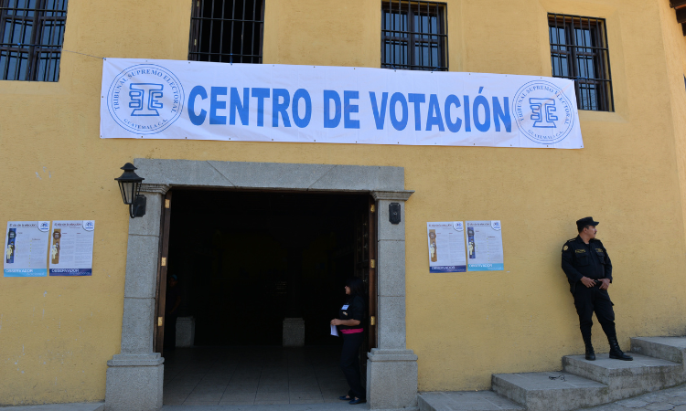 Guatemala: Coup d’État or Electoral Fraud? Morales Lazo then contended that “the TSE suspiciously acquired overpriced software."